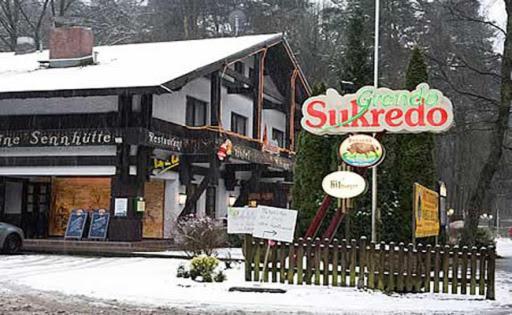 Grando Sukredo Hotel Hamburg-Harburg Buitenkant foto